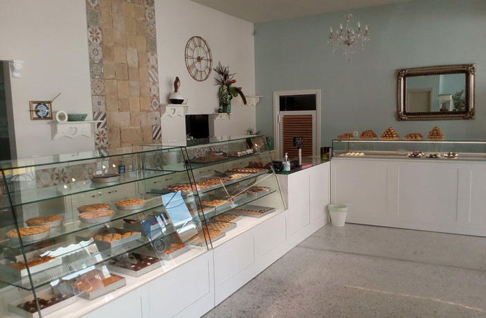 Ζαχαροπλαστείο Το σιροπιαστο στη Θήβα Το σιροπιαστό στη Θήβα Ρεπορτάζ Αγοράς